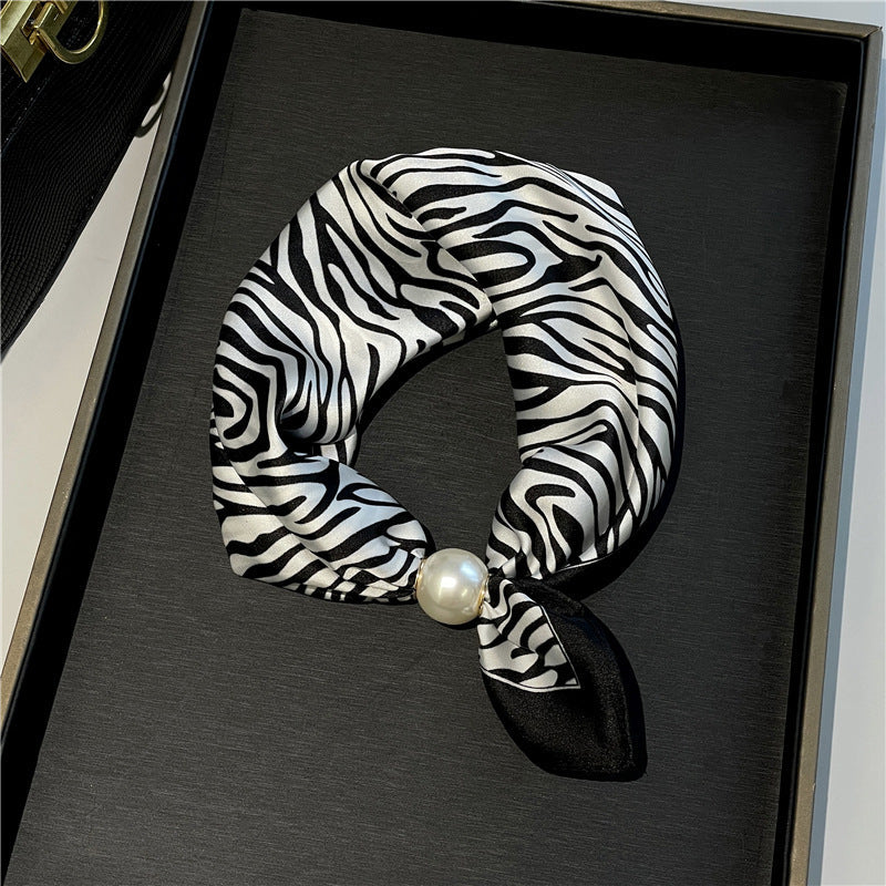 Junazilo® Effortless Glamour: Pop-On Pearl Necklace Scarf 🧣 upsell