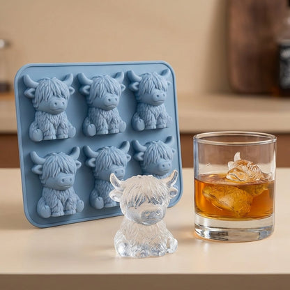 Junazilo® 🐮Mini Highland Cow Ice Cube & Dessert Mold🧊Cute 3D Ice for Drinks, Parties & Gifts