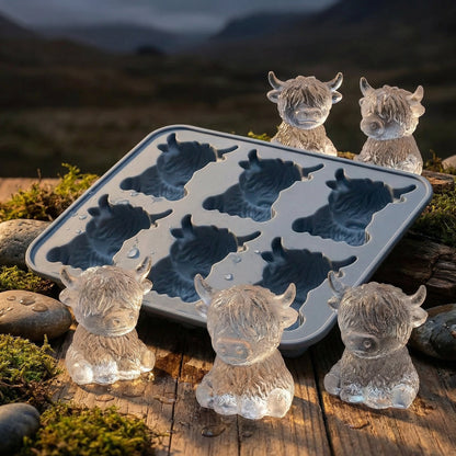 Junazilo® 🐮Mini Highland Cow Ice Cube & Dessert Mold🧊Cute 3D Ice for Drinks, Parties & Gifts
