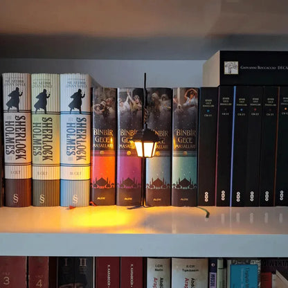 Junazilo® Ghost Bookshelf Lantern